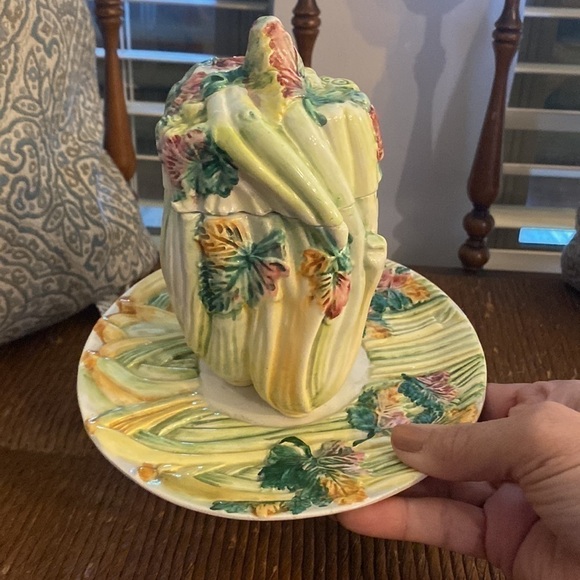 MAJOLICA vegetable gravy bowl with saucer plate made in Italy - Picture 6 of 7